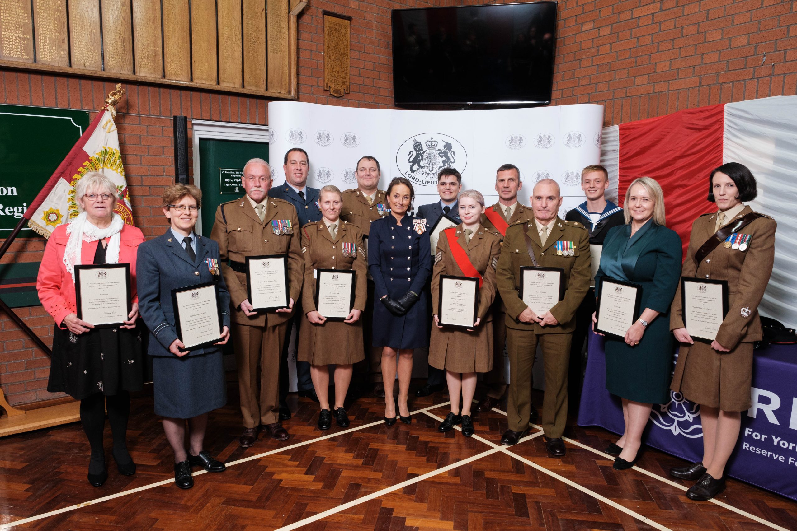 Her Majesty's Lord-Lieutenant of North Yorkshire with award recipients 2021